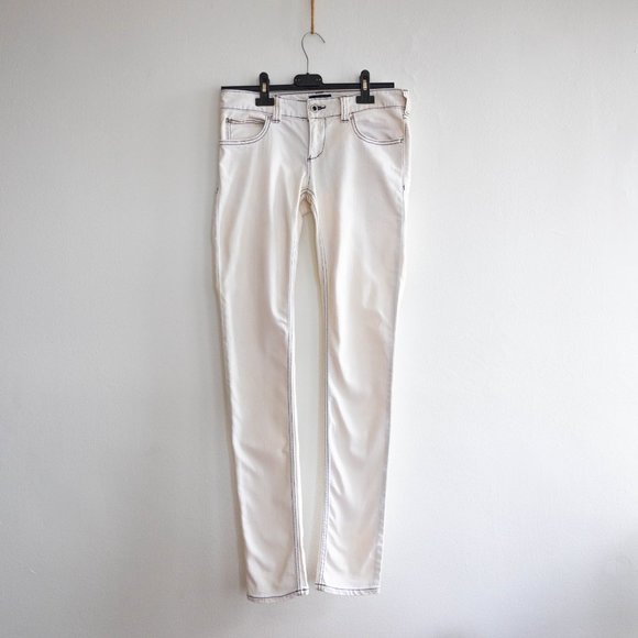 NWOT Armani Women's White Jeans - Picture 2 of 7